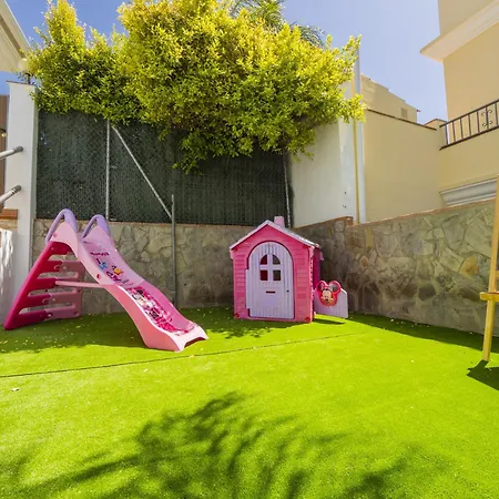 Villa Cubo's Gabriela Coín